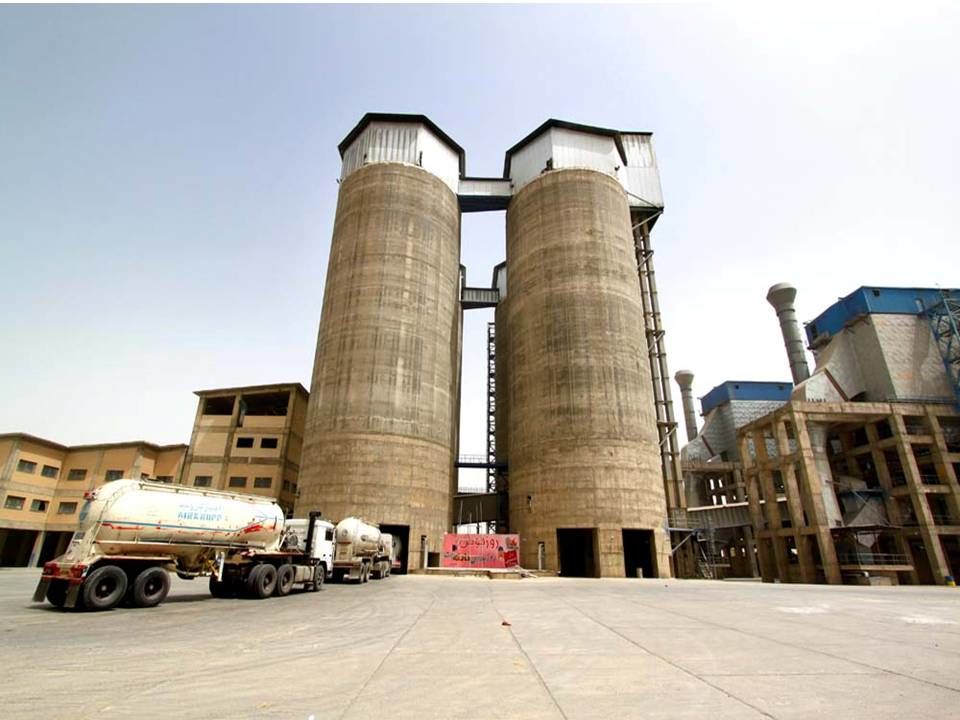 راه‌های خروج صنعت سیمان از رکود/ چرا سیمان به کما رفت؟