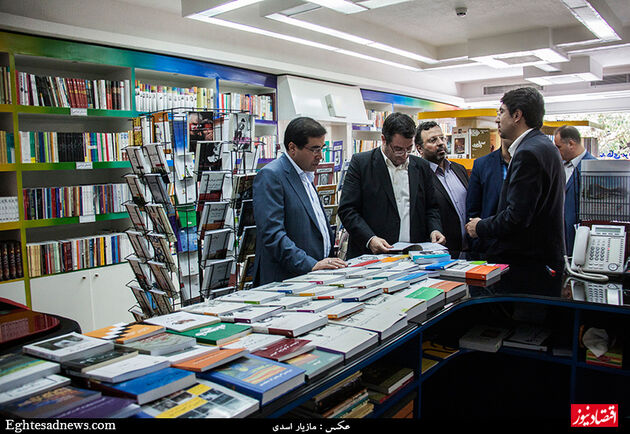 بازدید  رئیس کمسیون صنایع مجلس از روزنامه دنیای اقتصاد