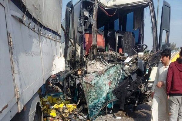 تصادف اتوبوس زائران ایرانی در عراق/ چند نفر مجروح شدند؟