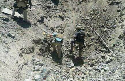 گودال عمیق حاصل از انفجار تروریستی کابل + عکس