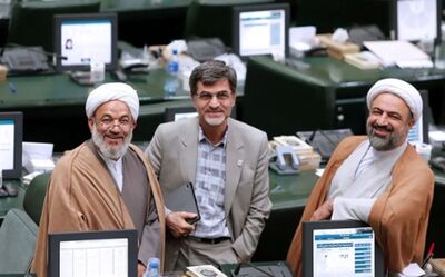 قشون‌کشیِ خیابانی مخالفان توافق ایران و آمریکا | مخالفانِ توافق را به لبنان یا به مرزها بفرستید تا بجنگند | چرا طرفداران جنگ خودشان به جنگ نمی‌روند؟ 