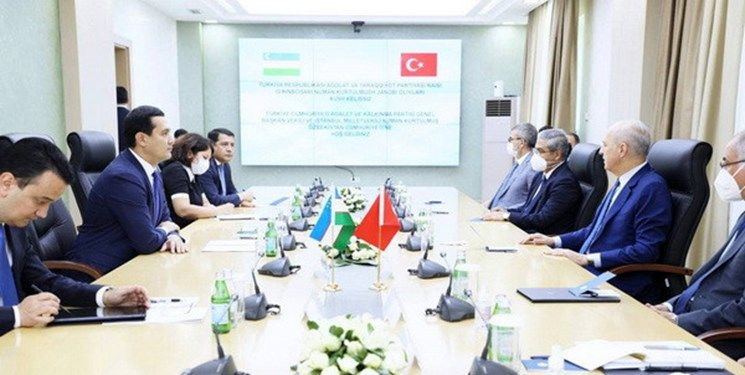 جزئیات همکاری‌های دوجانبه دور کشور در دیدار مقامات ازبکستان و ترکیه