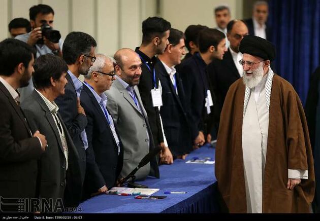 شرکت مقام معظم رهبری در انتخابات