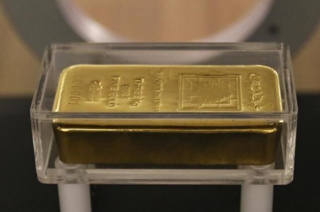 ضعف بازارهای سهام، قیمت طلا را تثبیت کرد/ هر اونس 1313 دلار
