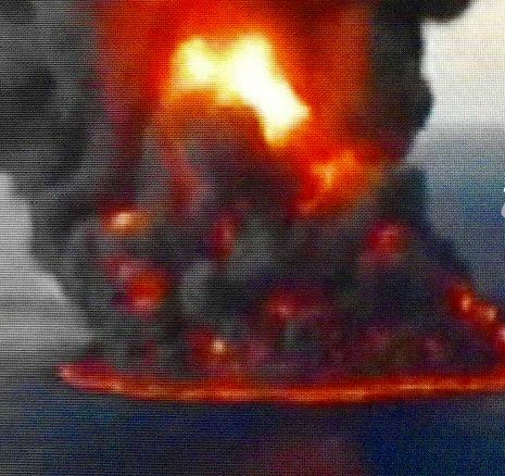 فیلمی از جهنم آتش روی نفتکش سانچی