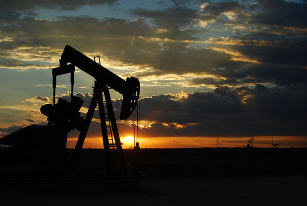 صعود قیمت نفت در پی افت موجودی نفتی آمریکا/ نفت برنت 46 دلار