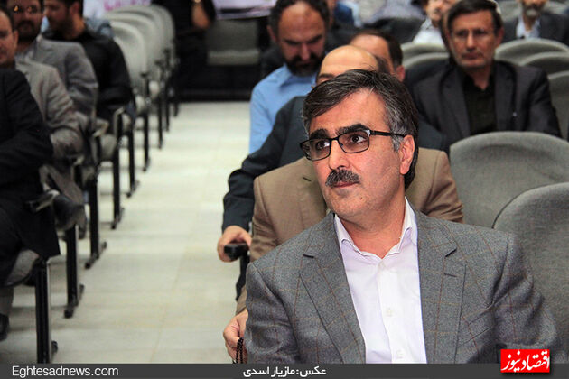 مراسم ختم یکی از مدیران دولت احمدی‌نژاد (گزارش تصویری)