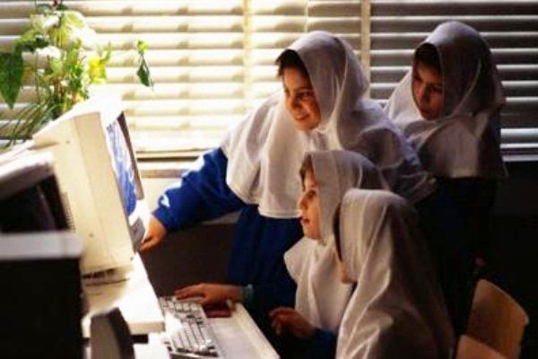 تحصیل 77 هزار دانش آموز افغانستانی در مدارس خراسان رضوی