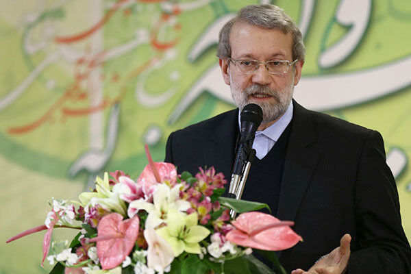 لاریجانی: متاسفانه در ذهن‌ برخی، گرایش‌های نیمه‌سوسیالیستی وجود دارد