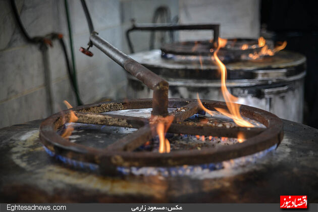 تهیه غذای نذری در شرق تهران (گزارش تصویری)