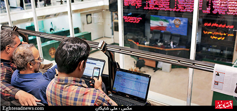 بورس با درخشش پتروشیمیها بالا رفت