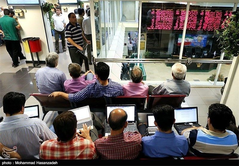 چه عواملی به افت بورس دامن زد؟