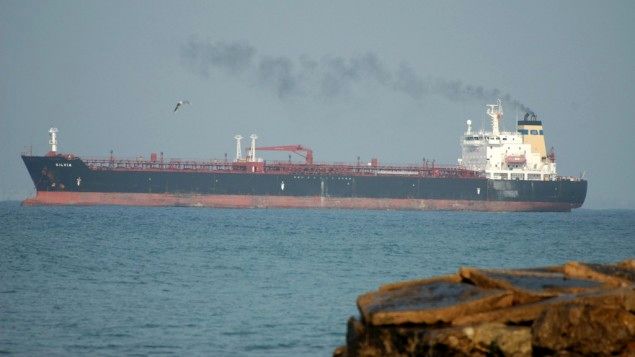 آغاز استخراج نفت ایران از انبار شناور پس از تحریم‌ها