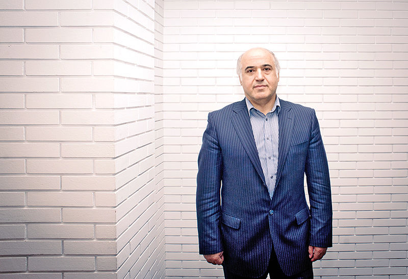 هشدار نسبت به ضعف بانک‌های داخلی در رقابت با خارجی‌ها / دولت به فکر اصلاح ساختار باشد