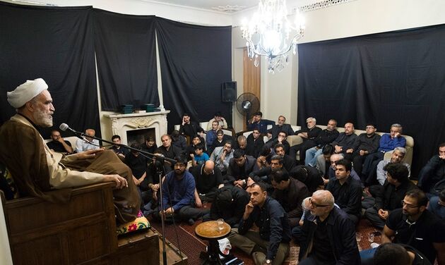 فرزند مقام معظم رهبری، ظریف، جنتی و واعظی در مراسم احیا