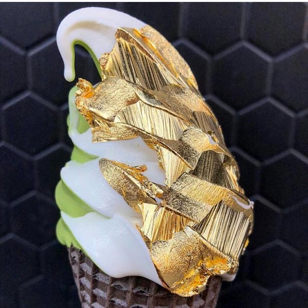 بستنی با روکش طلا