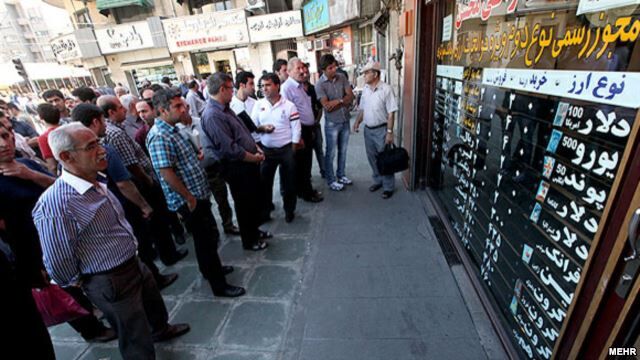 دلار صرافی ملی به مرز 30 هزار تومان نزدیک شد