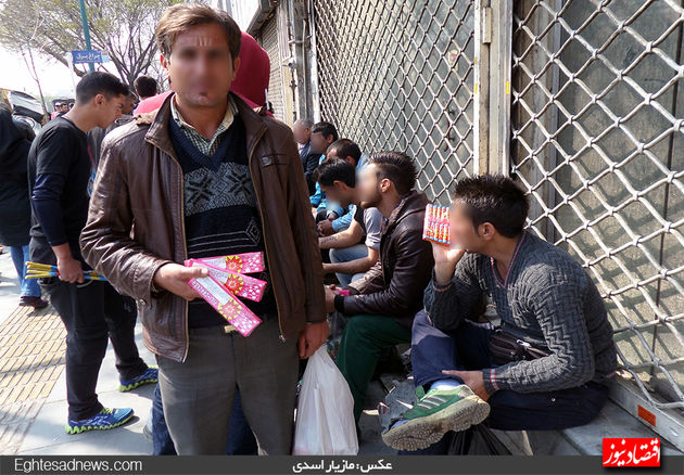 قدم به قدم در بازار زیرزمینی مواد محترقه +گزارش تصویری