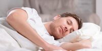 خواب راحت را با این نکات تجربه کنید/ جوراب بپوشیم یا نه؟