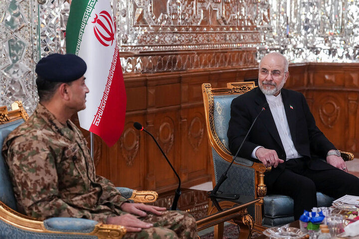 جزئیات  دیدار قالیباف و فرمانده ارتش پاکستان/ رئیس مجلس: آمریکا همیشه  بدعهدی می کند /   لبنان جزء لاینفک آتش بس همه جانبه است
