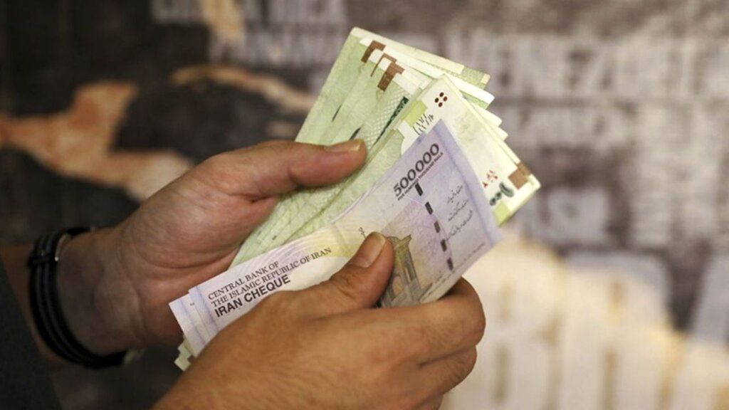 خبر خوش مجلس درباره افزایش حقوق ها


