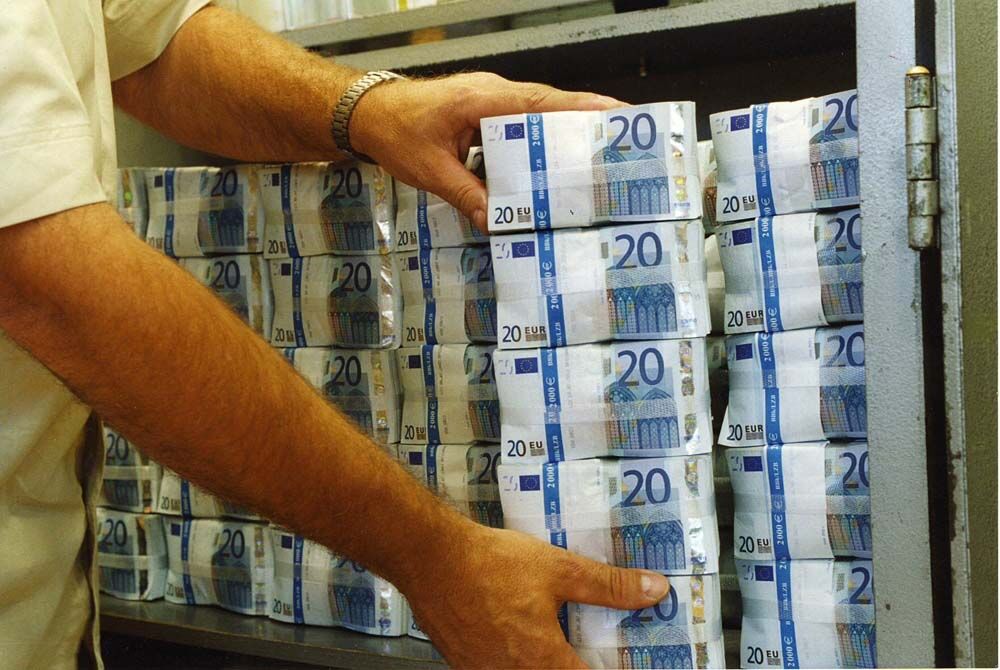 آمریکا 1.7 میلیارد دلار پول نقد را چگونه به ایران داد؟