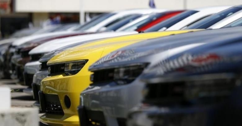 سومین ماه کاهش فروش خودرو در آمریکا