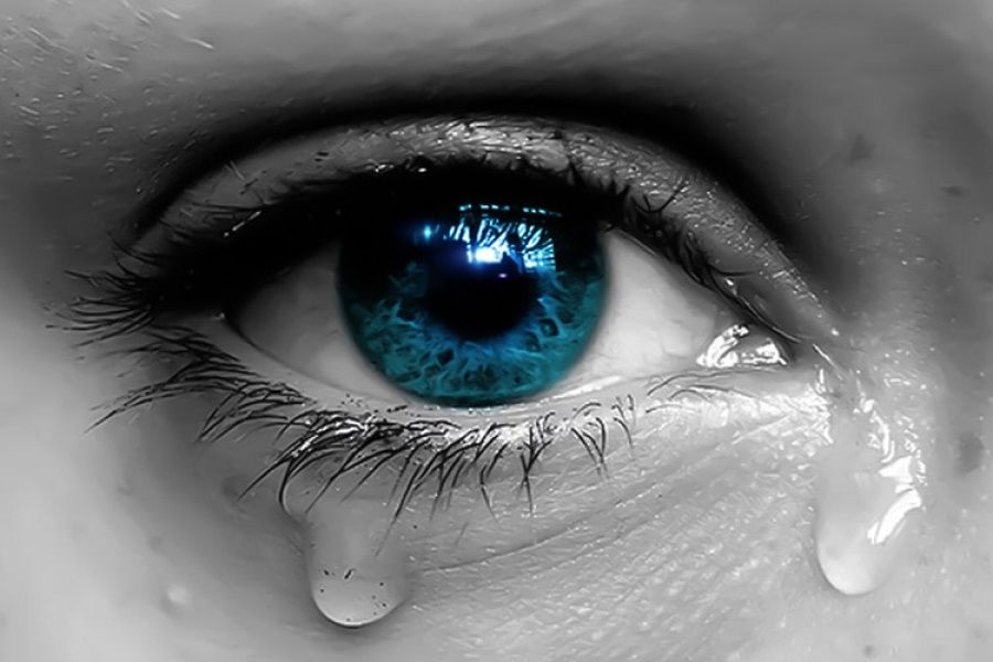 ریزش اشک نشانه این بیماری مرگبار است
