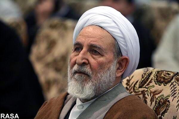 آیت الله یزدی می‌توانست اینگونه نباشد