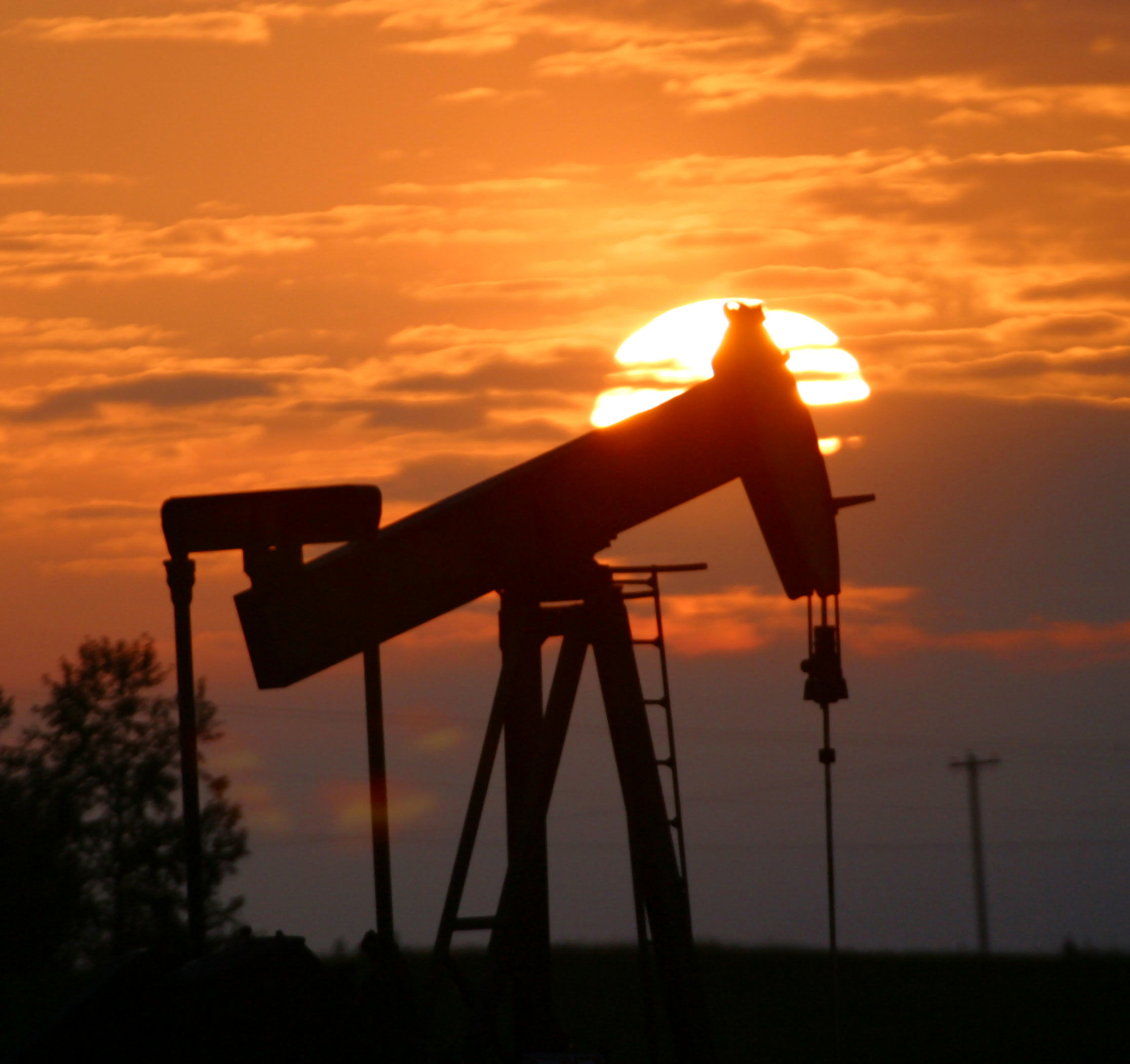 افزایش قیمت نفت در بازار های جهانی/ برنت 108 دلار