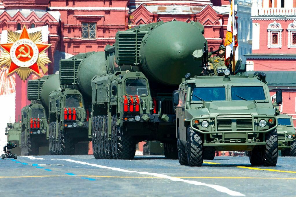 نگاهی به سامانه «اسکندر»، سلاح اتمی تاکتیکی مسکو + اینفوگرافی