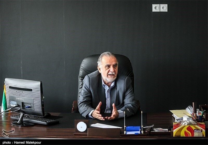 واگذاری شرکت ملی فولاد ، تصمیم غلطی بود/به‌دلیل نداشتن نقدینگی در لیست سیاه بانک‌ها بودیم