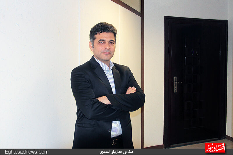 افزایش قیمت دلار مقطعی است/بانک مرکزی در مدیریت بازار ارز عملکرد مناسبی دارد