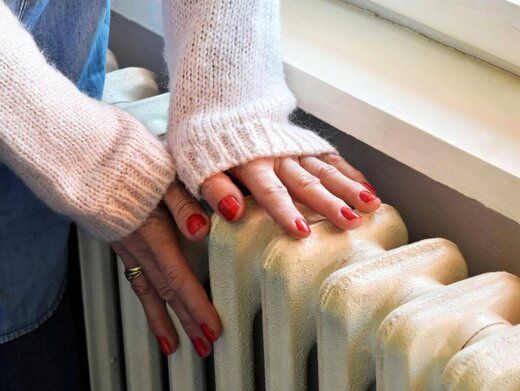 سردی همیشگی دست‌هایتان، نشانه‌ این بیماری است