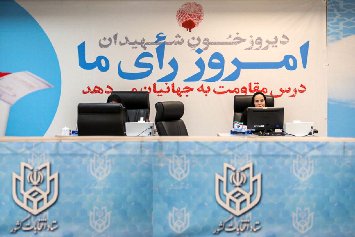 فعالیت انتخاباتی کارمندان دولت در ساعات اداری جرم است + جزییات