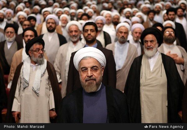 کسی که اینترنت نداند او را عالم نخوانند