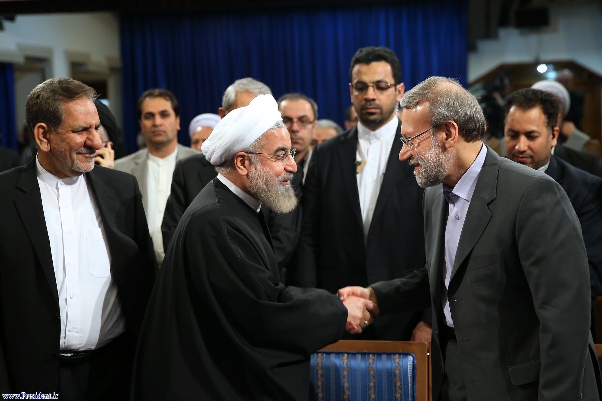 نمی‌توانیم تعامل با دنیا را به تاخیر بیندازیم / لاریجانی: سال سختی پیش روی اقتصاد ایران است