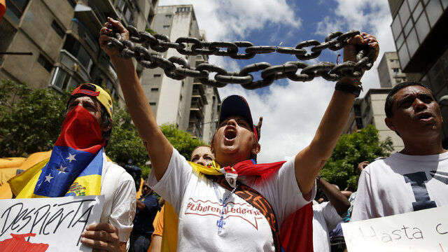 تلاش معترضان ونزوئلا برای جلب حمایت روسیه و چین