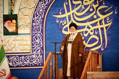 علم الهدی: آمریکا را از معیار ابرقدتی ساقط کردیم/ آمریکا قصد داشت در این جنگ اعراب را وارد منازعه کند و آنها را فدا کند/ در جنگ دوباره نیز متحمل شکست خواهند شد