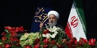روحانی: برخی را از قطار انقلاب پیاده کردیم که می‌توانستیم پیاده نکنیم