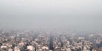 مقصر آلودگی هوا شهرداری است یا دولت یا تحریم‌ها؟ | نژادبهرام: مجلس به جای مهریه و حجاب به فکر بحران آلودگی هوا باشد