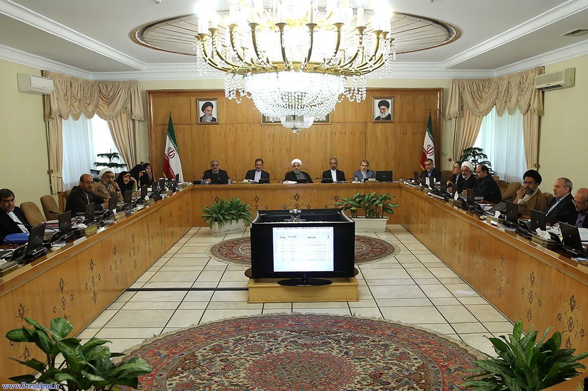 روحانی 17 وزیر را به مجلس معرفی کرد
