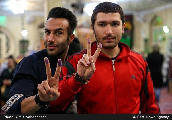 آخرین نتایج انتخابات خبرگان در تهران/ هاشمی و روحانی همچنان در صدر/ مصباح یزدی از 16 نفر اول خارج شد