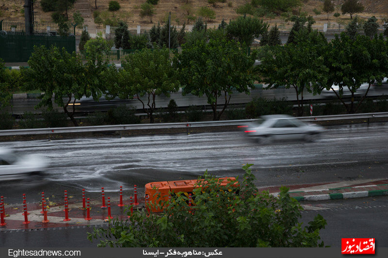 کلکسیونی از خسارات جانی و مالی باران در تابستان/انسان‌ها و خودروهایی که مفقود شدند، پل‌ و جاده‌هایی که خراب شدند / تایید خبر مرگ 11نفر در تهران در اثر توفان