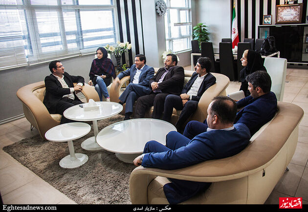 بازدید  رئیس کمسیون صنایع مجلس از روزنامه دنیای اقتصاد