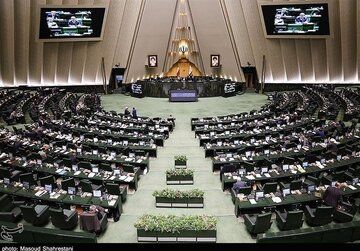 مدال‌آوران کشتی با قالیباف عکس یادگاری گرفتند + عکس