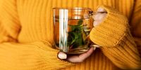 دمنوش‌های مناسب دوران قاعدگی؛ راهی طبیعی برای آرامش