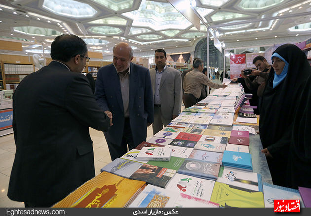 گشت وزیر نیرو در نمایشگاه کتاب (گزارش تصویری)