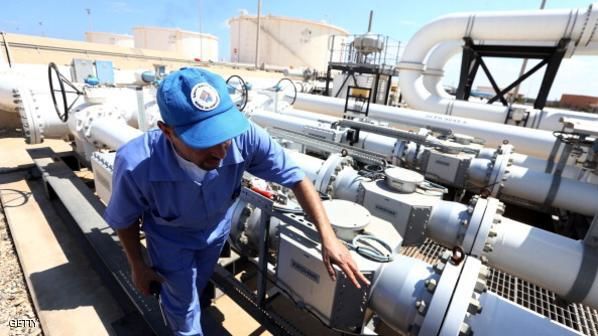 اصابت موشک جنگی به مخازن نفت لیبی