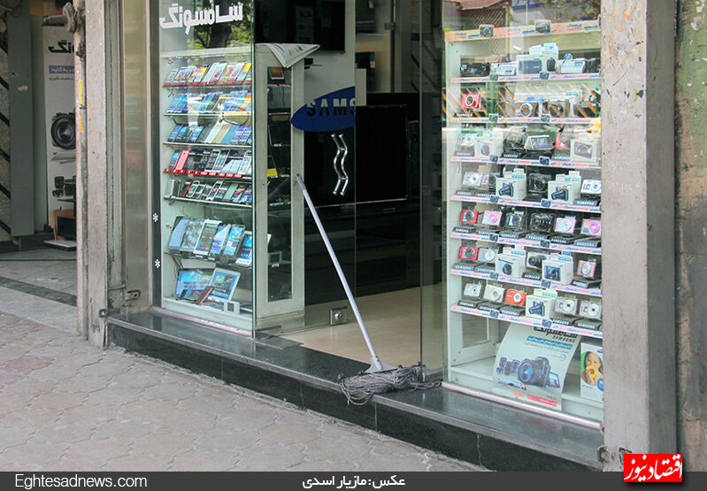 انتظار مردم برای کاهش قیمت‌ها کاروکاسبی‌مان را کساد کرده است / قیمت‌ها در بازار دیجیتال به نسبت بازار خودرو پس از توافق،  چندان کاهش نیافت